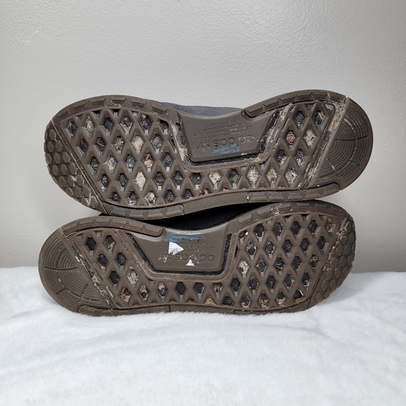 Adidas NMD_R1 V3 SHOES Dark Gray Black Men's Size 8.5 - Picture 8 of 12